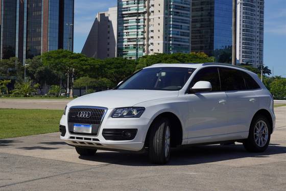 AUDI Q5 2.0 TFSI AMBIENTE 16V 211CV GASOLINA 4P AUTOMÁTICO